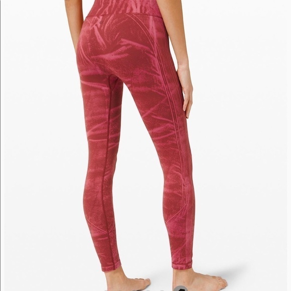 Ebb to Street Tight Wash Lululemon Leggings size 10 red & pink seamless - Picture 3 of 11